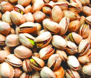 Pistachios are nuts that are good for sweating men